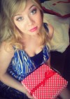 Jennette McCurdy - Showing Christmas Present